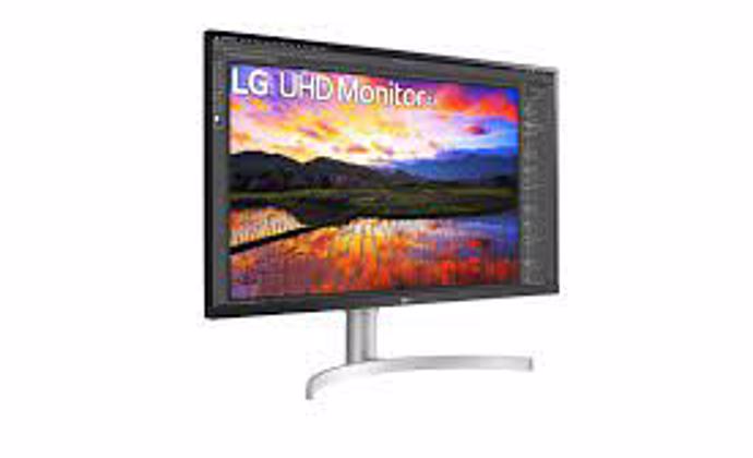 31.5" LG 32BN67U-B 16:9 IPS 4K Monitor
