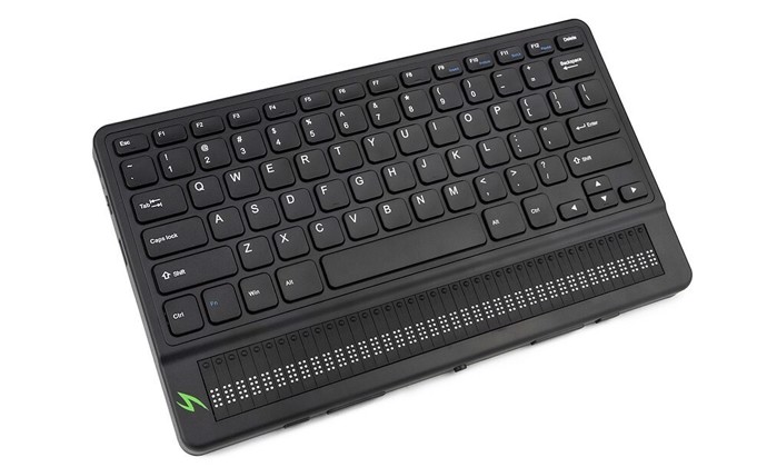 Mantis Q40 Qwerty Keyboard & Braille Display
